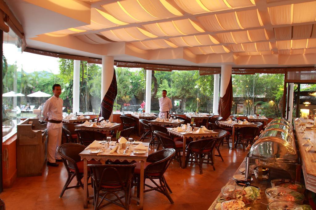 Shangri-La Village Resort, Pokhara Luaran gambar